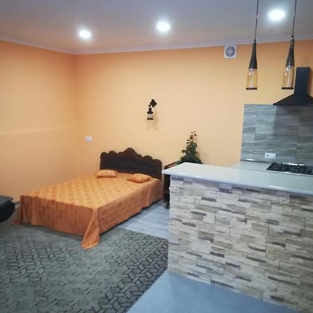 12 Maksim Gorki Street Apartment Tbilisi Bagian luar foto